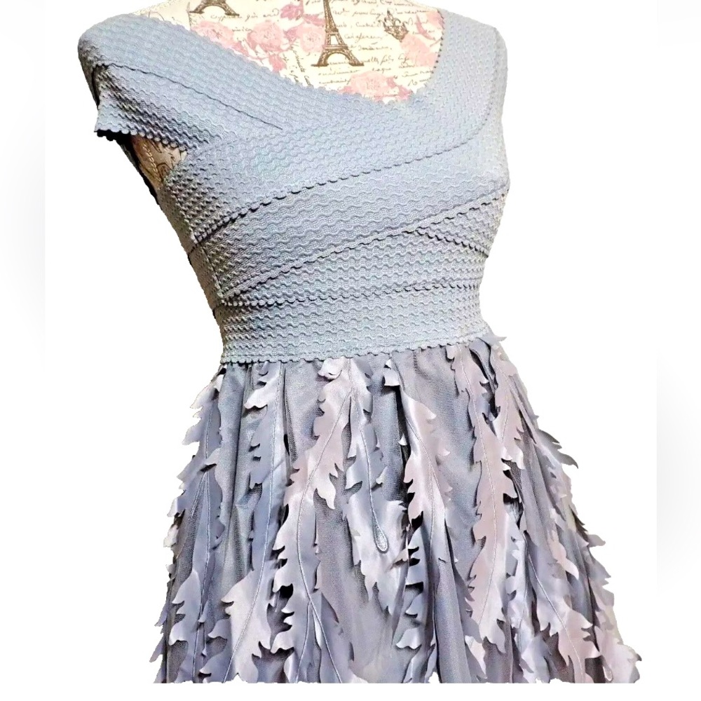 Fuqi Dress Sleeveless Fit Flare Gray Silver Elegant Flowing Leaf Leaves Sz Small